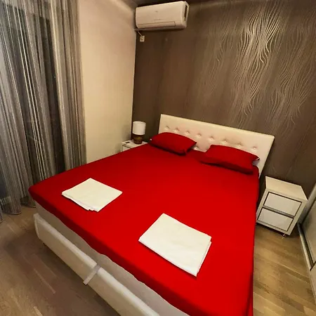 Kvart Aparttment 11 *